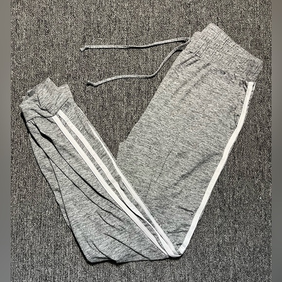 Grey Joggers with pockets - Picture 1 of 4